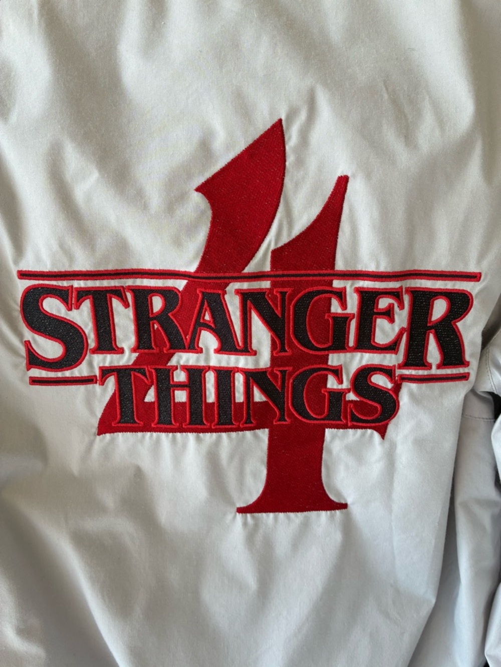 NWOT Stranger Things S4 MEMBERS ONLY Jacket - Rare! - Men's Small / Women's Med. - Picture 5 of 7